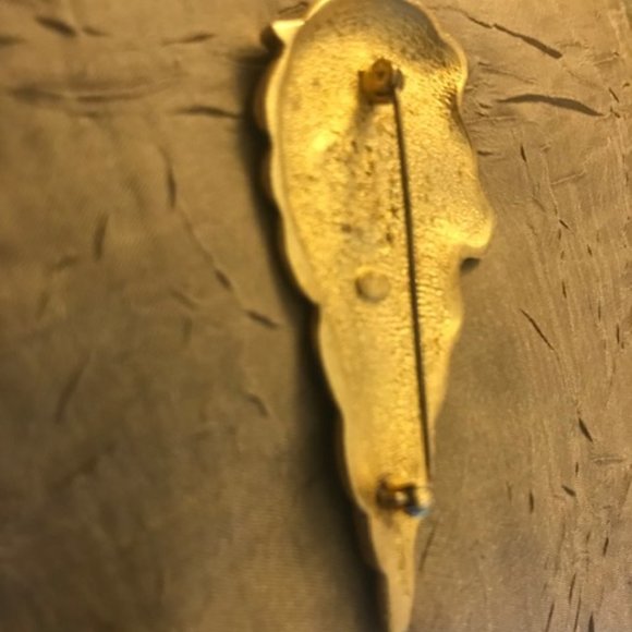 Vintage 1990's burnished & shiny lion brooch. - Picture 9 of 15